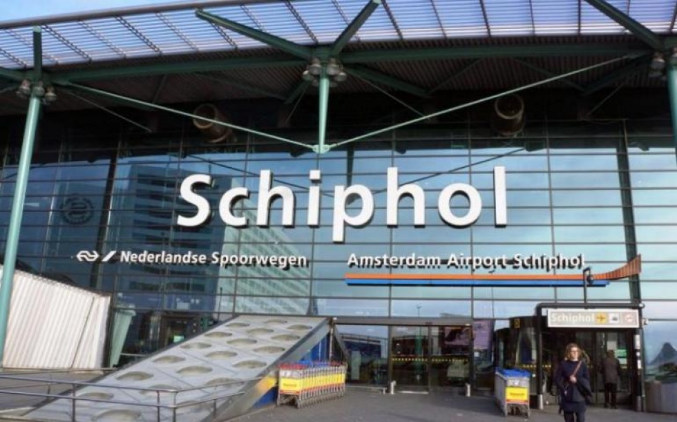 IATA rechaza decisión de reducir vuelos en aeropuerto de Schiphol