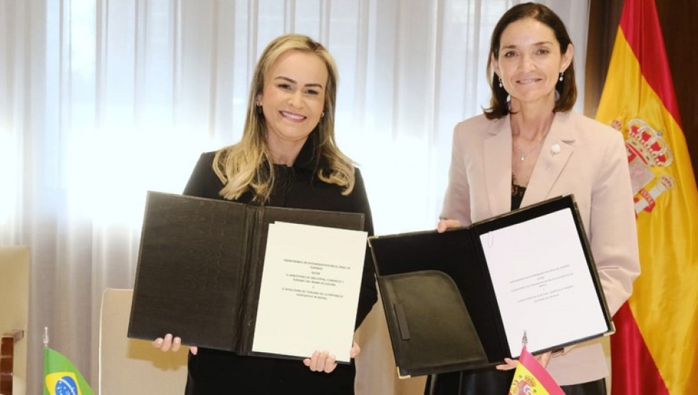 Las ministras de Turismo de Brasil, Daniela Carneiro, y de España, María Reyes, se reunieron durante una agenda oficial en Madrid.