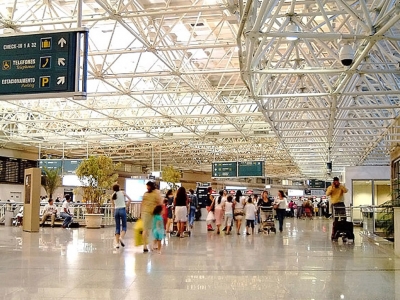 Huelga en aeropuertos brasileños: paran 3 mil trabajadores