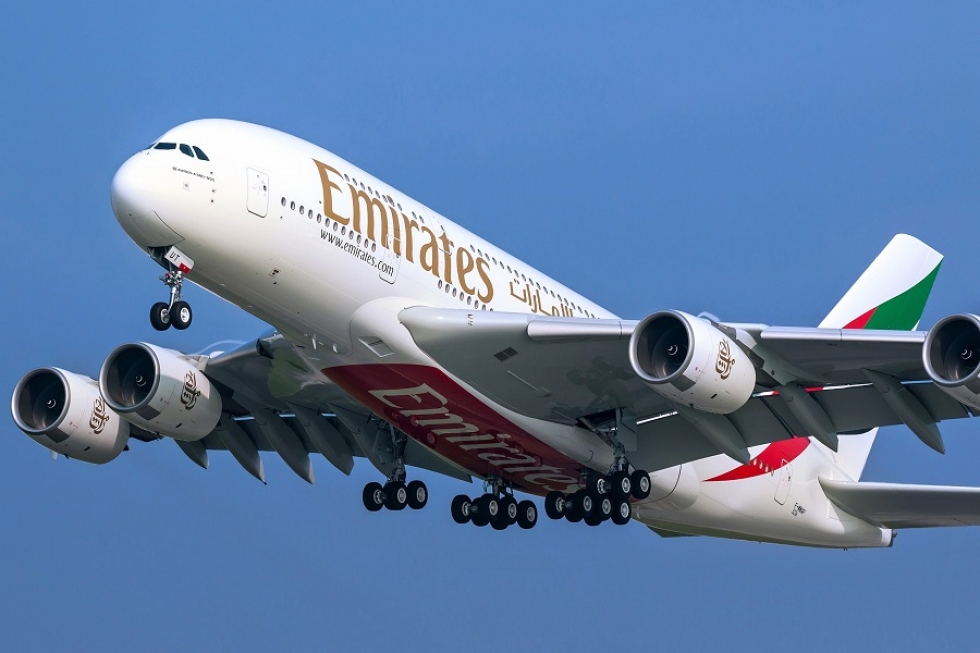 Airbus envía ingenieros para solucionar las grietas en los A380 de Emirates