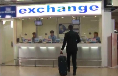 Tema espinoso: la cotización de la moneda en los cambios ubicados en los aeropuertos