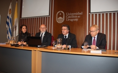 María Daniela Ricciardi; Juan Martinez Escrich; Gabriel Andrade (Universidad Católica); Eugenio Yunis.
