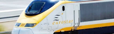 Una excelente respuesta: con el  Eurostar de Londres a París
