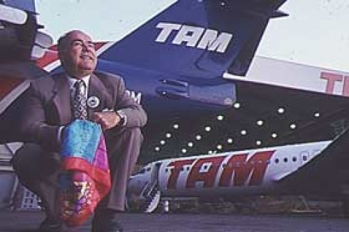 La Biblia de la aviación comercial latinoamericana nos permite conocer más al fundador de TAM