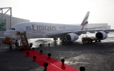 La línea aérea Emirates reduce sus vuelos hacia EE.UU.