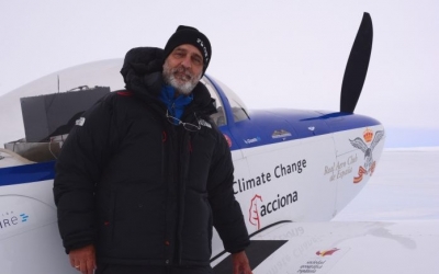 Aviador Gordillo: del Polo Norte al Polo Sur