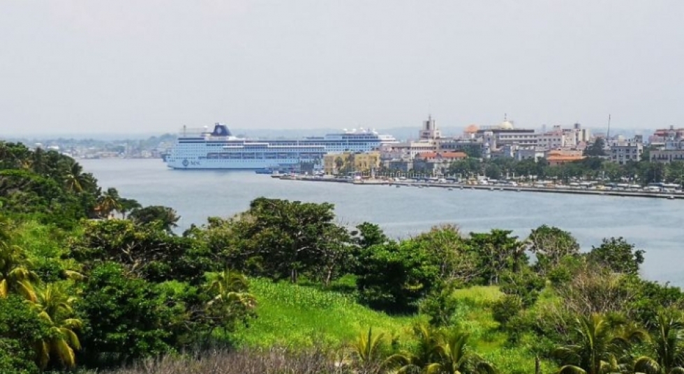 Crucero de una de las compañías afectadas atracado en La Habana (Cuba).
