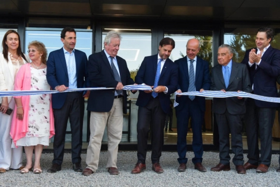 Aeropuertos Uruguay inauguró el nuevo Aeropuerto Internacional de Carmelo