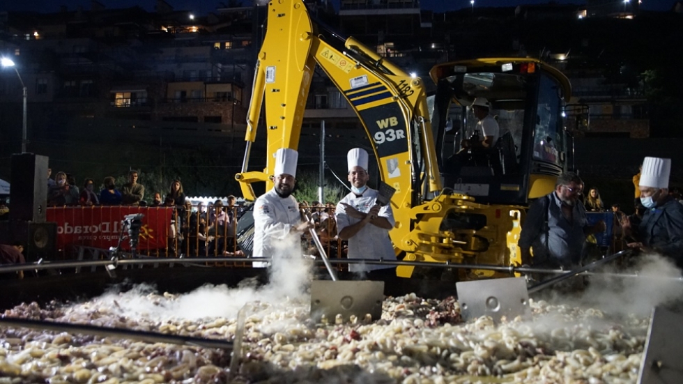 Piriápolis celebra una nueva edición de la tradicional Paella Gigante