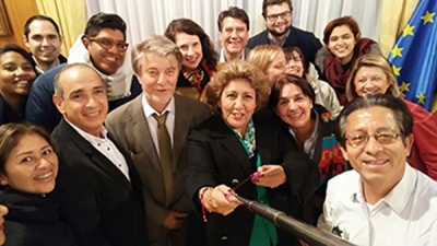 Los participantes en la última edición del Curso, con el alcalde de Zaragoza