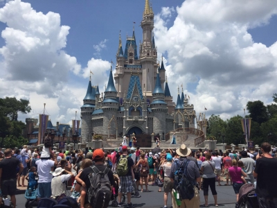 Magic Kingdom y Adventure Island: la fantasía y la otra mirada