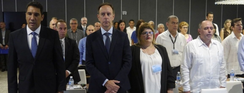 Eduardo Rodriguez Davila, Ministro de Transporte de Cuba, Peter Cerd&aacute;, Vicepresidente Regional para las Am&eacute;ricas de IATA, Naima Alonso, Viceministra de Transporte de Cuba, Roberto Pe&ntilde;a, Presidente CACSA.