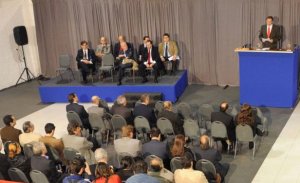 Se confirman adelantos del libro Pluna, el riesgo de volar alto