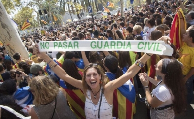 Sequ&iacute;a tur&iacute;stica en Catalu&ntilde;a al calor del 1-O