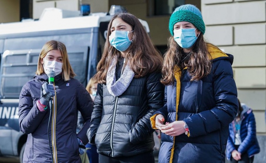 Coronavirus: estas son las tres actividades m&aacute;s contagiosas, seg&uacute;n los expertos