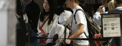 Un robot vuela en avión a Alemania desde Los Ángeles como un pasajero más