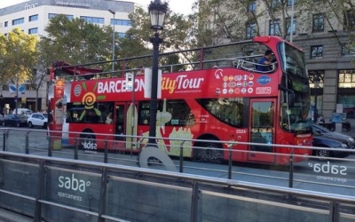 Bus de Barcelona City Tour, en el que recorreremos la ciudad entre lunes y martes.