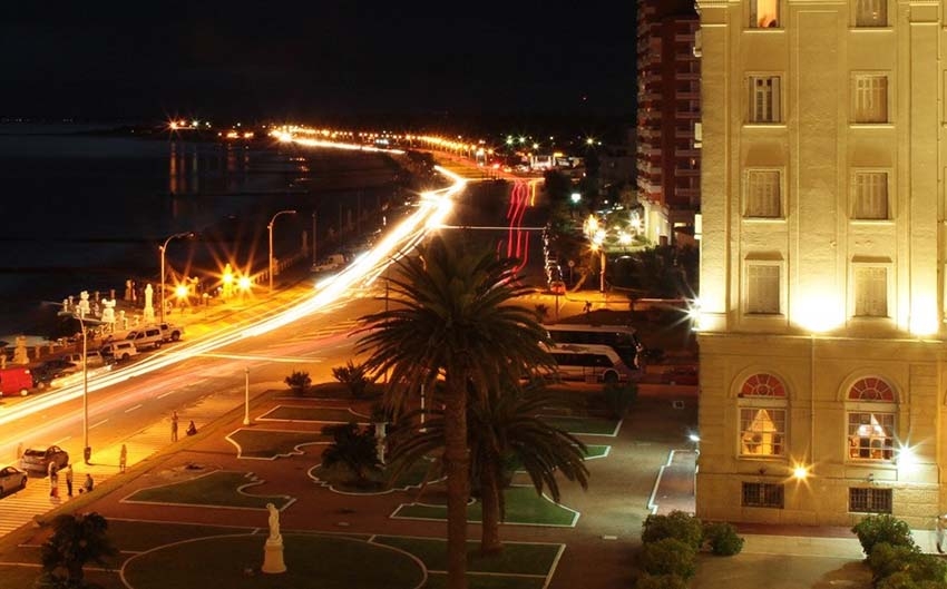 Actividades culturales en el Argentino Hotel de Piri&aacute;polis