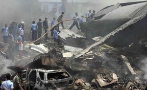 Accidente de avi&oacute;n militar en Indonesia, no afect&oacute; a uruguayos