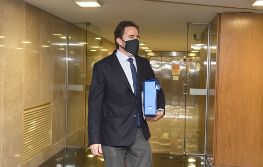 El exministro de Turismo. Germ&aacute;n Cardoso, en el Parlamento.