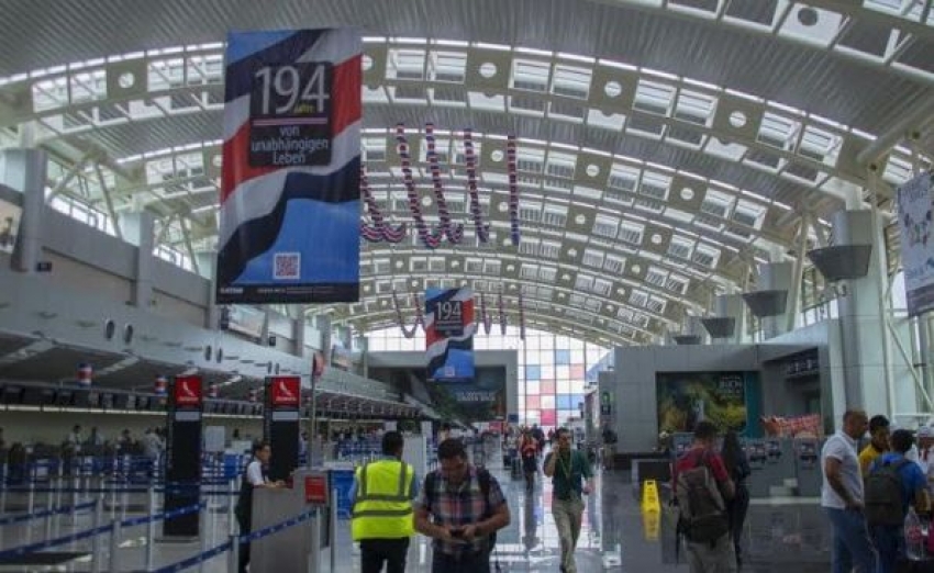 Altos costos de operaci&oacute;n amenazan la aviaci&oacute;n en Costa Rica