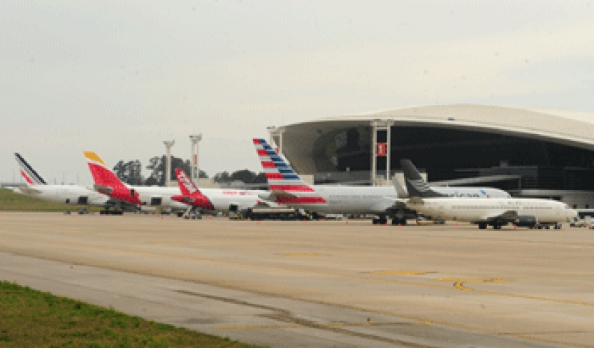 ¿-Quién le pone el cascabel al gato- en la aviación uruguaya?. Parte II: Extraño encare citando aviones vacíos