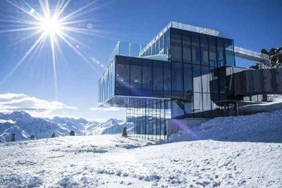IceQ, el nuevo restaurante alpino con vistas panor&aacute;micas a 3 pa&iacute;ses