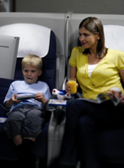 Los ingresos de las compa&ntilde;&iacute;as a&eacute;reas por servicios complementarios aumentan