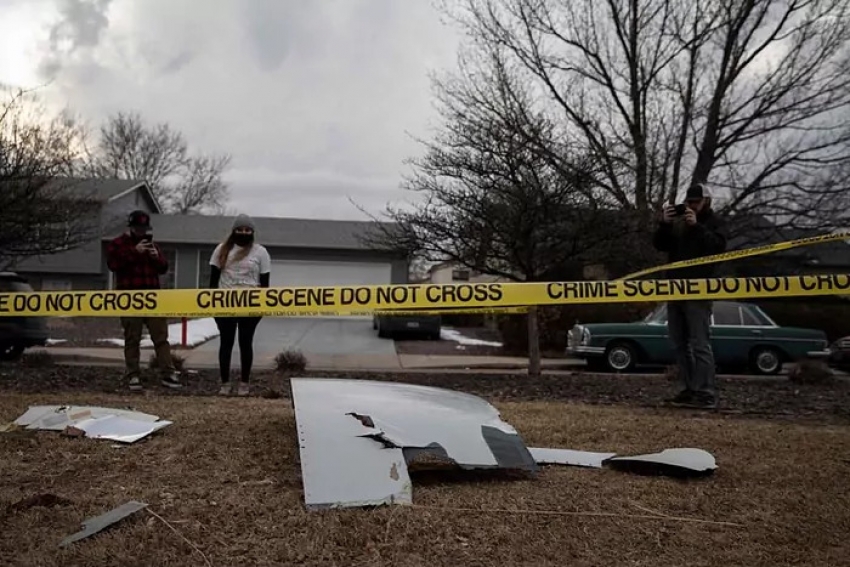 Boeing recomienda a las aerol&iacute;neas suspender el uso de los modelos 777 tras el incidente de United