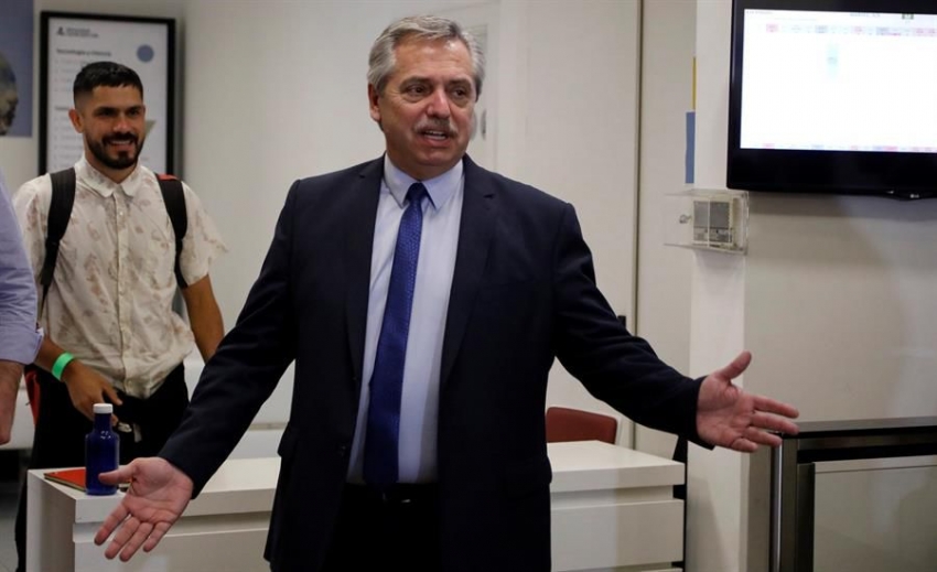 Alberto Fern&aacute;ndez ratific&oacute; el &ldquo;d&oacute;lar turista&rdquo;...