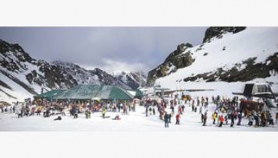 La Hoya, de punta en blanco