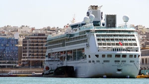 Las navieras indignan a las agencias de viajes al subir las tasas