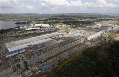Se inicia llenado de esclusas para canal ampliado de Panam&aacute;