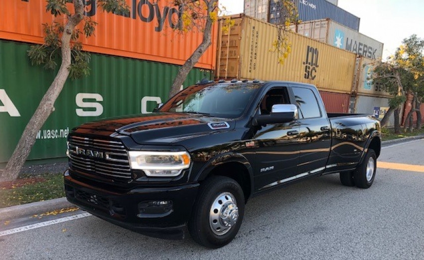 Previev del RAM 3500 Lariat 4X2 del 2019
