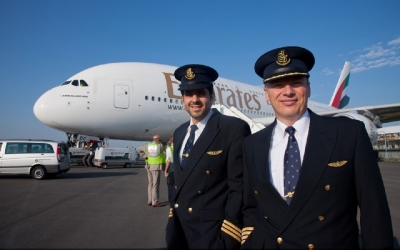 Emirates Airlines necesita 500 pilotos para este año