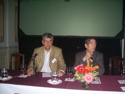 Escena que Dios mediante habr&aacute; de reiterarse. Cambiar&aacute; el escenario ya que la imagen es del a&ntilde;o pasado en el Argentino Hotel de Piri&aacute;polis. Los d&iacute;as 5 y 6 de agosto, Acerenza estar&aacute; en el Radisson Montevideo.