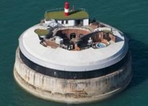 Una fortaleza naval brit&aacute;nica, convertida en hotel de lujo
