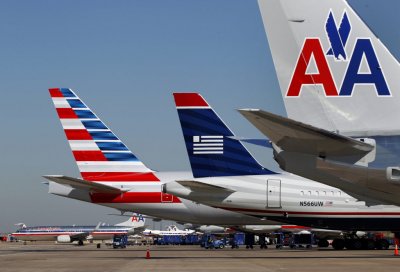 Aerol&iacute;neas de Estados Unidos se desploman m&aacute;s de 10%