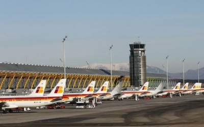 Noche de caos a&eacute;reo en el aeropuerto de Madrid-Barajas