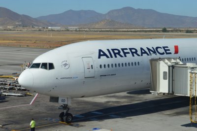 Air France seguir&aacute; operando en Venezuela pese a deuda