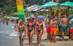 Argentina: devaluaci&oacute;n "pinch&oacute;" viajes al exterior y hay vuelco al turismo interno