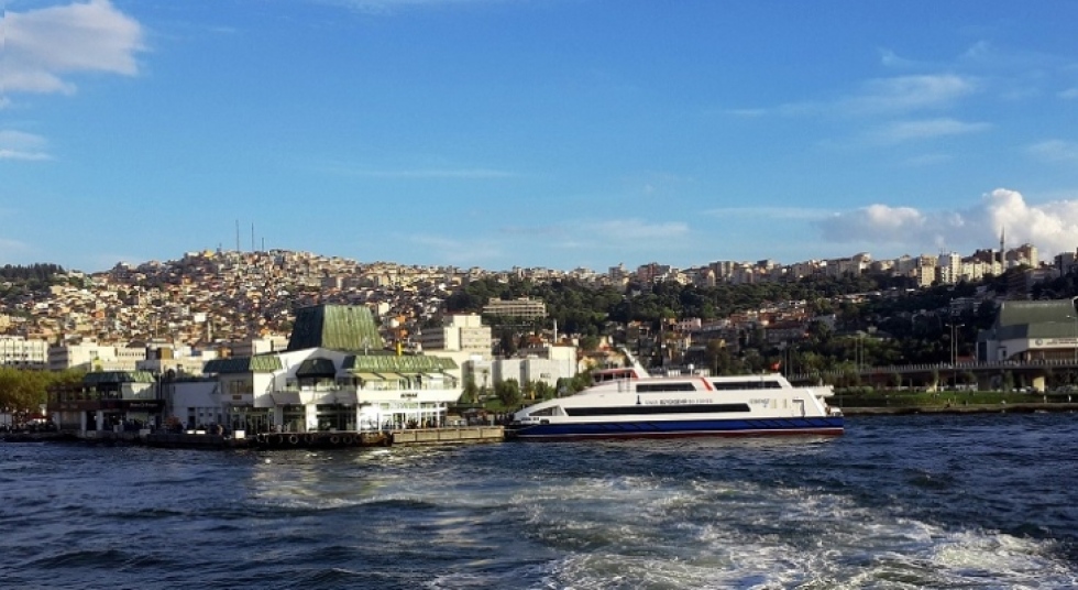 Se dispara el número de rutas internacionales hacia Izmir (Turquía)
