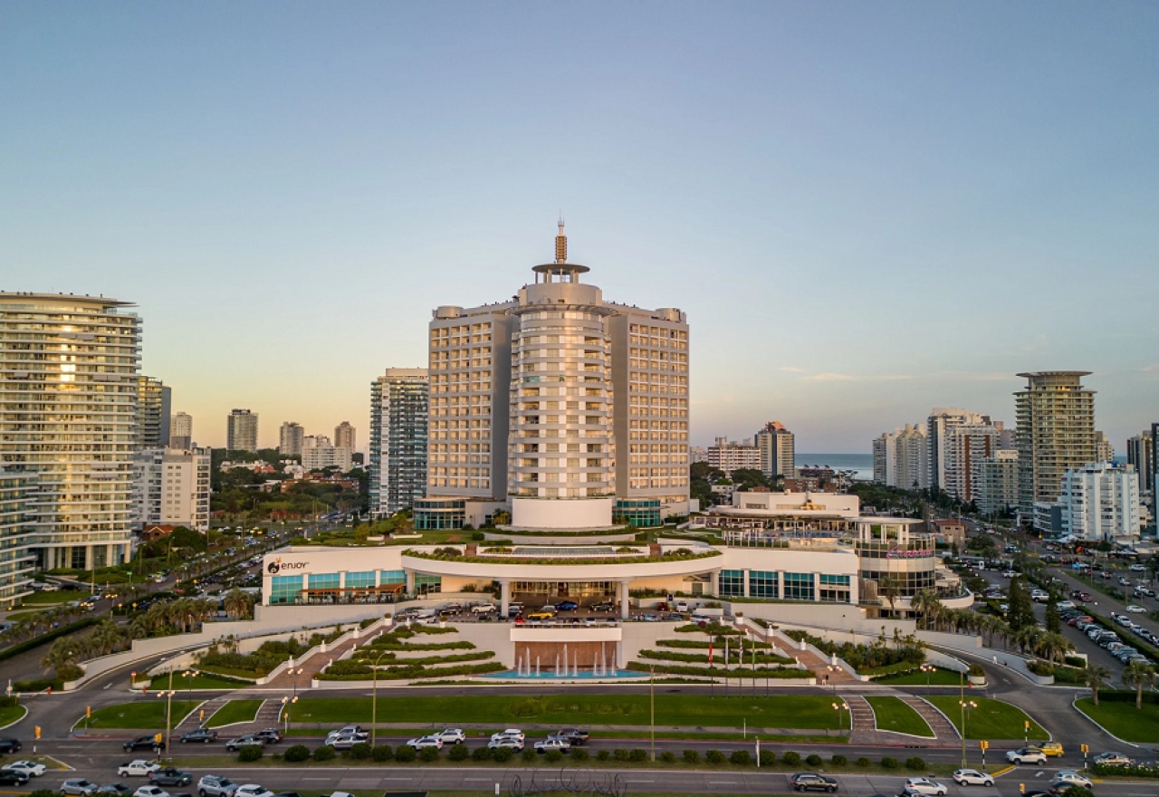 Fachada Enjoy Punta del Este