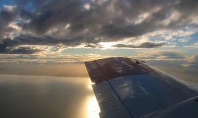 Aerol&iacute;neas estiman ganancias por US$25.000 millones a nivel mundial en 2015