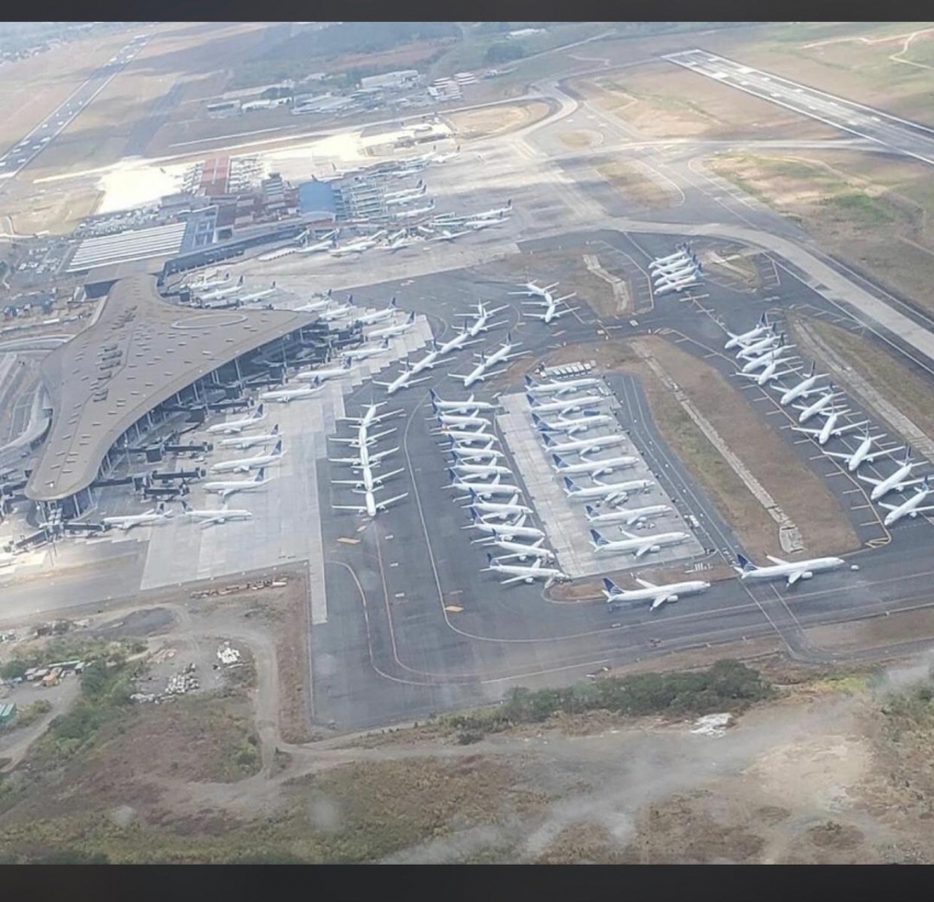 La casi totalidad de la flota de Copa Airlines estacionada en Tocumen