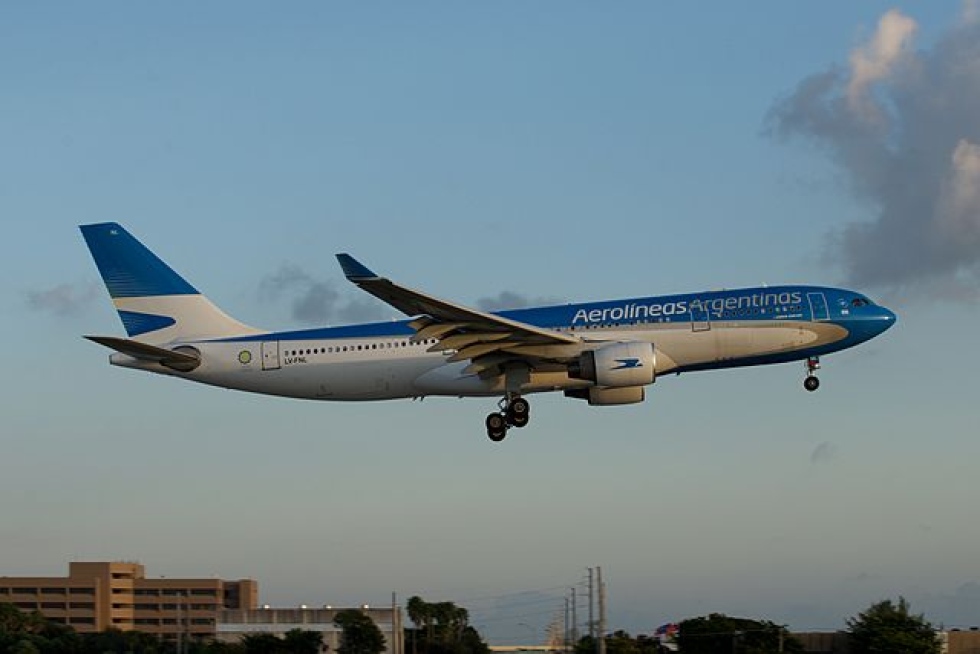 Los gremios de aviación ven &quot;descabellado&quot; el plan de privatización de Aerolíneas Argentinas