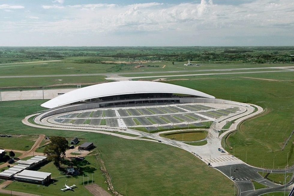 Llegan las vacaciones de primavera y ésta es la conectividad aérea desde el Aeropuerto de Carrasco