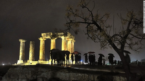 Despu&eacute;s de 25 siglos, el Templo de Apolo en Grecia ve la luz