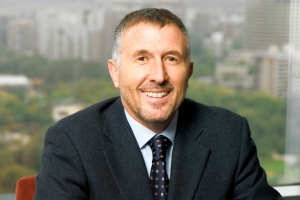 Enrique Cueto: siempre a la altura del tiempo