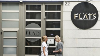 Valencia planteará una tasa a apartamentos turísticos y limitar los días al año de alquiler